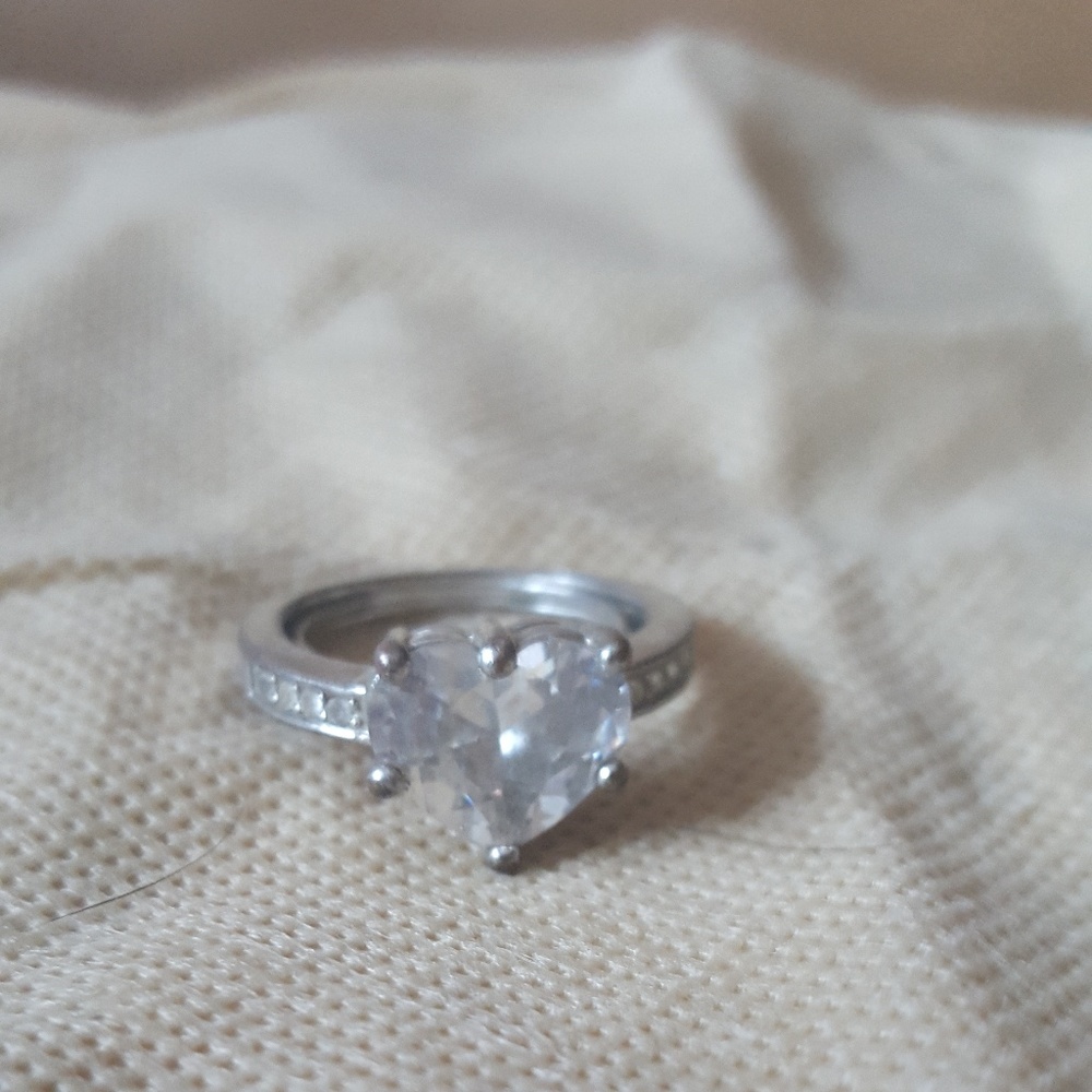 Beautiful heart ring